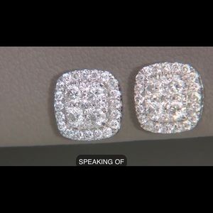 14K White Gold 1 Carat Diamond Stud Earrings